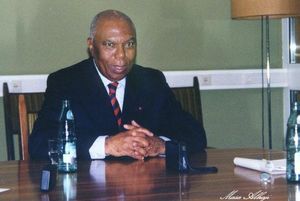 Gottlieb Lobé Monekosso se livre 