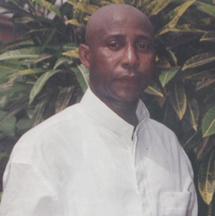 Macky Claude quitte le podium